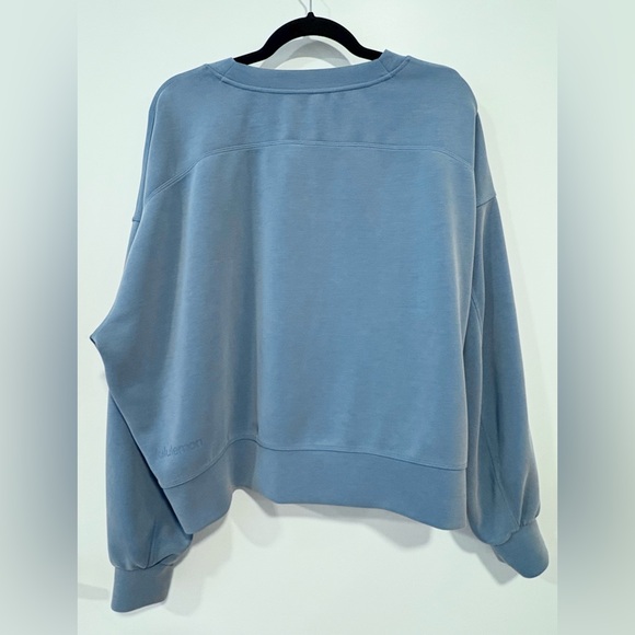 Lululemon Athletica Perfectly
Oversized Cropped Crew in Blue | Size 14 (No Tags) - Picture 2 of 5